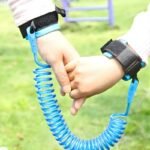 ⁦حزام معصم للأطفال مضاد للضياع – حبل أمان مرن وقابل للتمدد بملمس مريح⁩ - الصورة ⁦2⁩